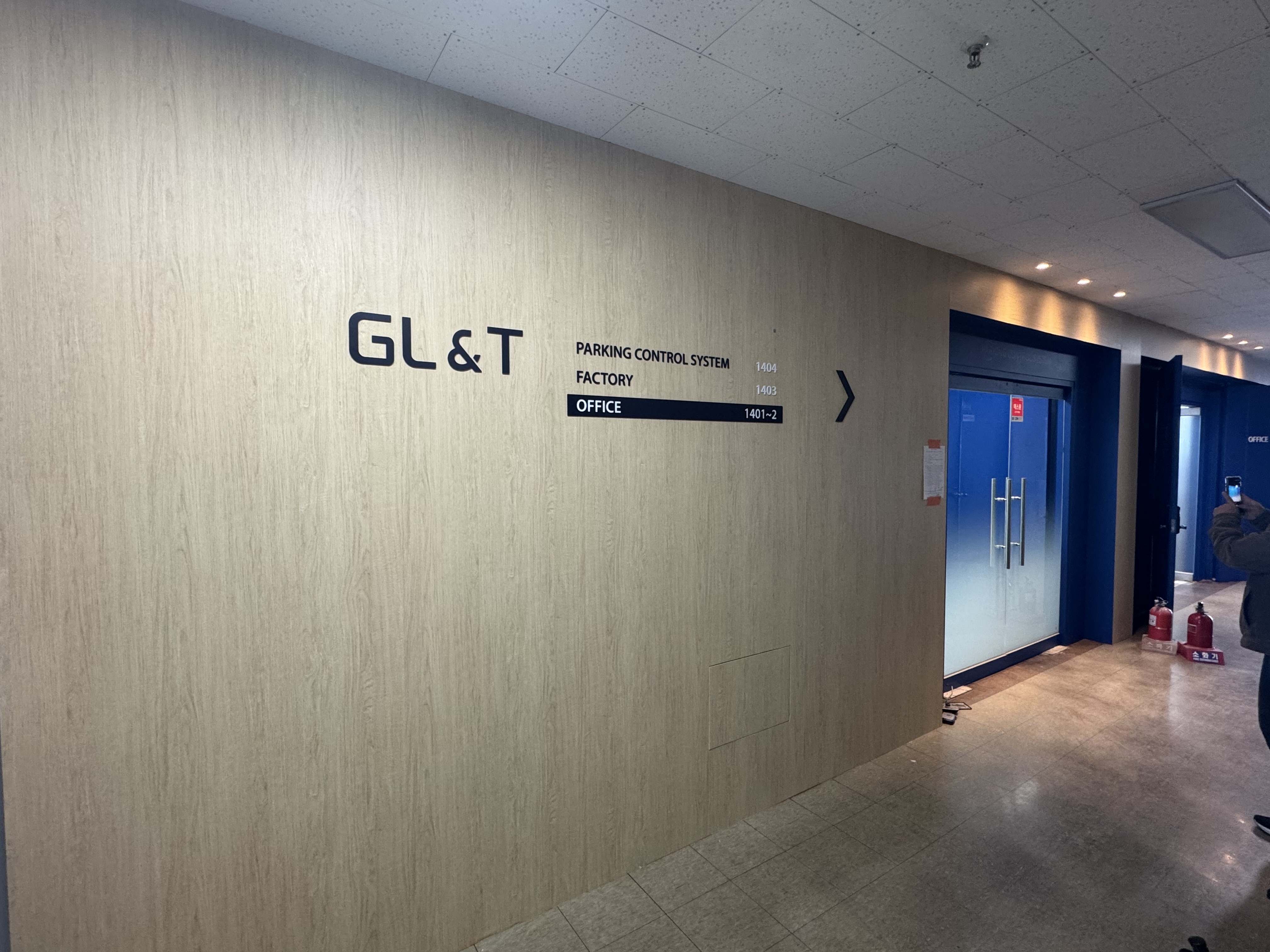 GL&T
